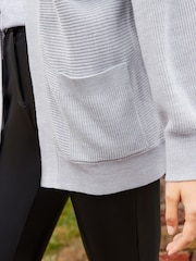 رمادي مموج - توب ياقة عالية كم طويل - Image 6 of 7