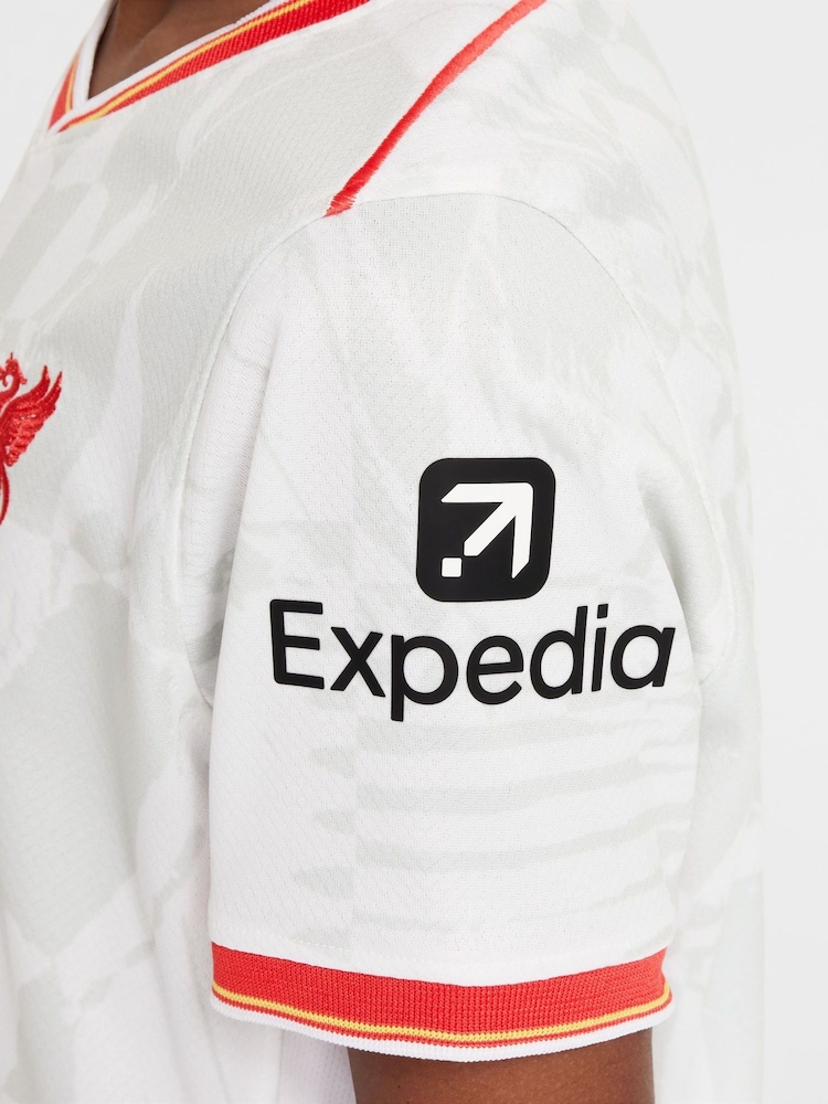 Nike White Kids Liverpool Replica Football Kit - Image 10 of 15