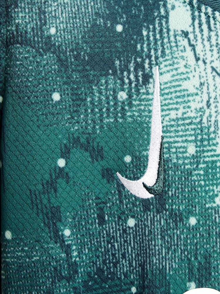 Nike Green Jr. Tottenham Hotspur FC 24/25 Third Stadium 3 Piece Football Kit - Image 11 of 17