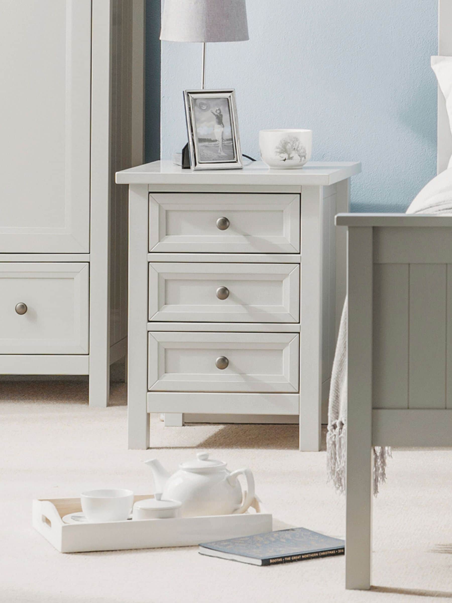 Julian Bowen Maine 3 Drawer Bedside - Dove Grey - Image 8