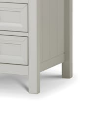 Julian Bowen Dove Grey Maine 3 Drawer Bedside Table - Image 5 of 5