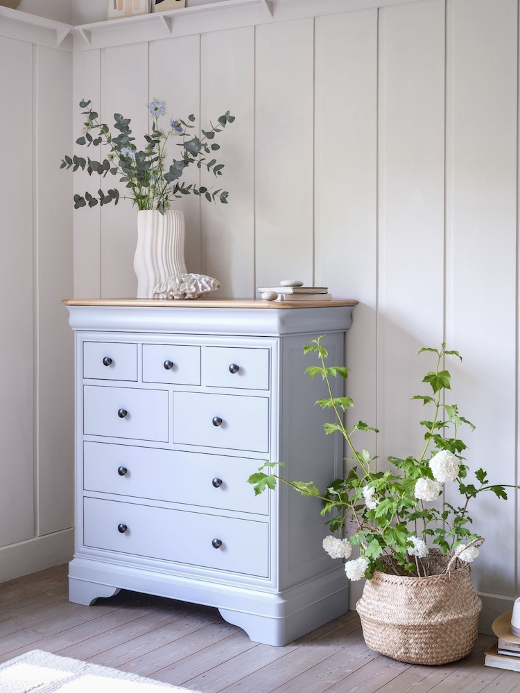 Willis & Gambier Dove Grey Chantilly 3 Drawer 7 Drawer Chest - Image 1 of 11