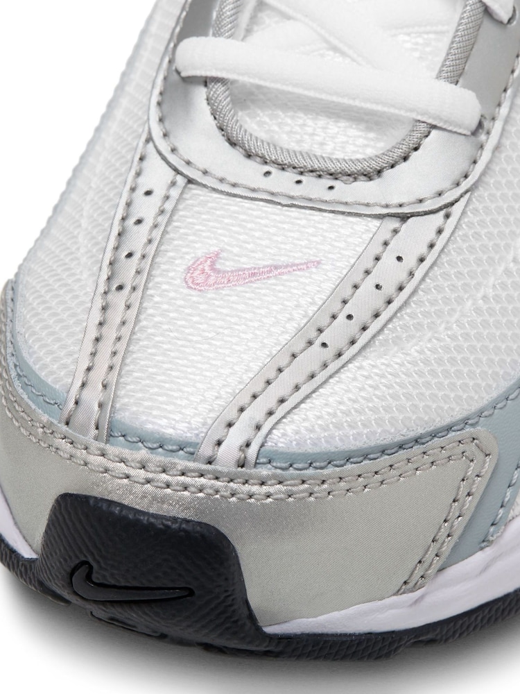 Nike Silver/Pink Initiator Retro Runner Trainers - Image 7 of 7