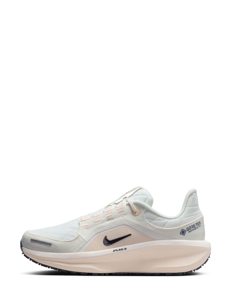 Nike Nude Winflo 11 GORETEX Weatherized Road Running Trainers - Image 3 of 10
