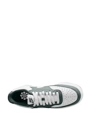 Nike Green/White Court Vision Low Trainers - Image 6 of 9