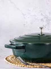 Masterclass Green Shallow 4L Cast Aluminium Casserole Dish - Image 1 of 4
