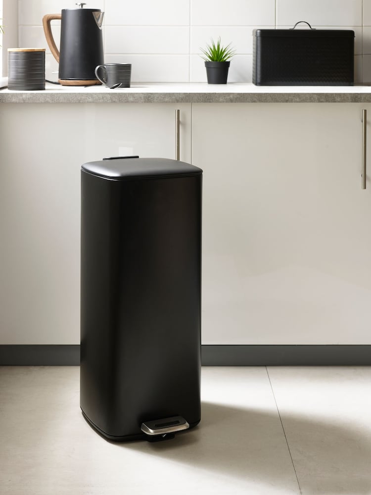 Black 30L Soft Close Pedal Bin - Image 1 of 5