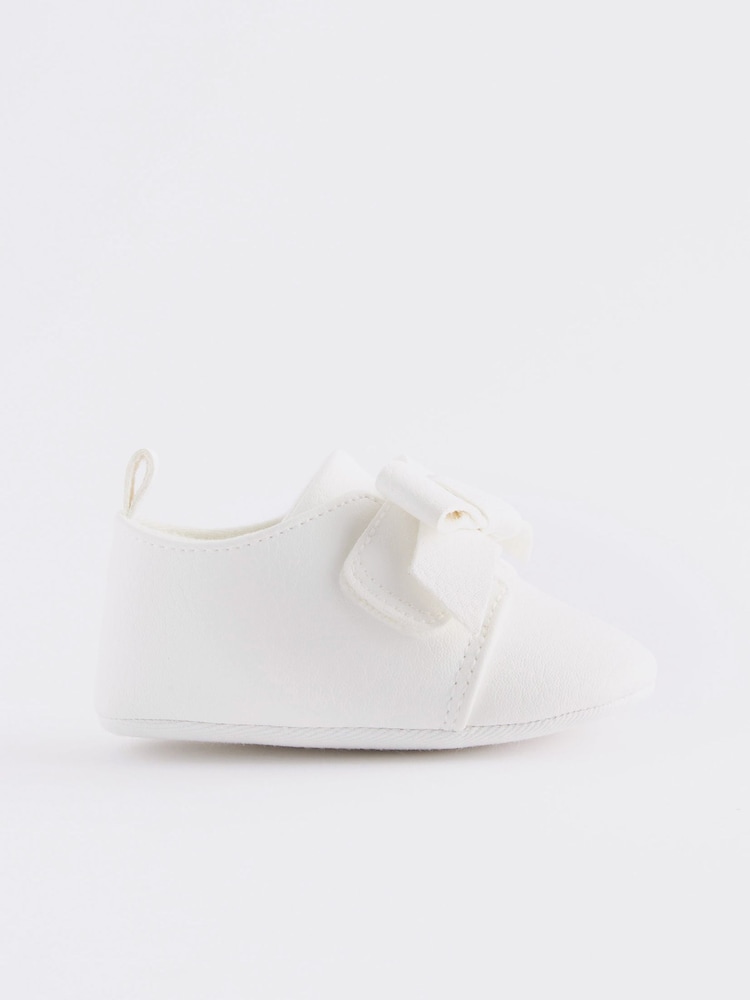 White Bow Baby Trainers (0-24mths) - Image 2 of 6