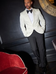 Cream Satin Tuxedo Jacket - Image 3 of 11