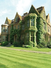 AS One Night Escape With Dinner For Two Gift Experience - Image 1 of 3