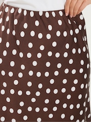 Yours Curve Brown Satin Spot Print Skirt - Image 4 of 6