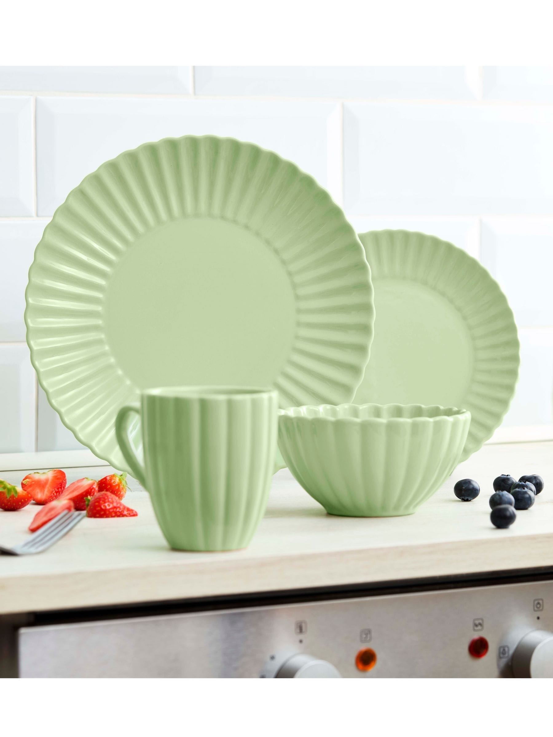 Swan 16 Piece Scallop Stoneware Dinner Set in Green - Image 7