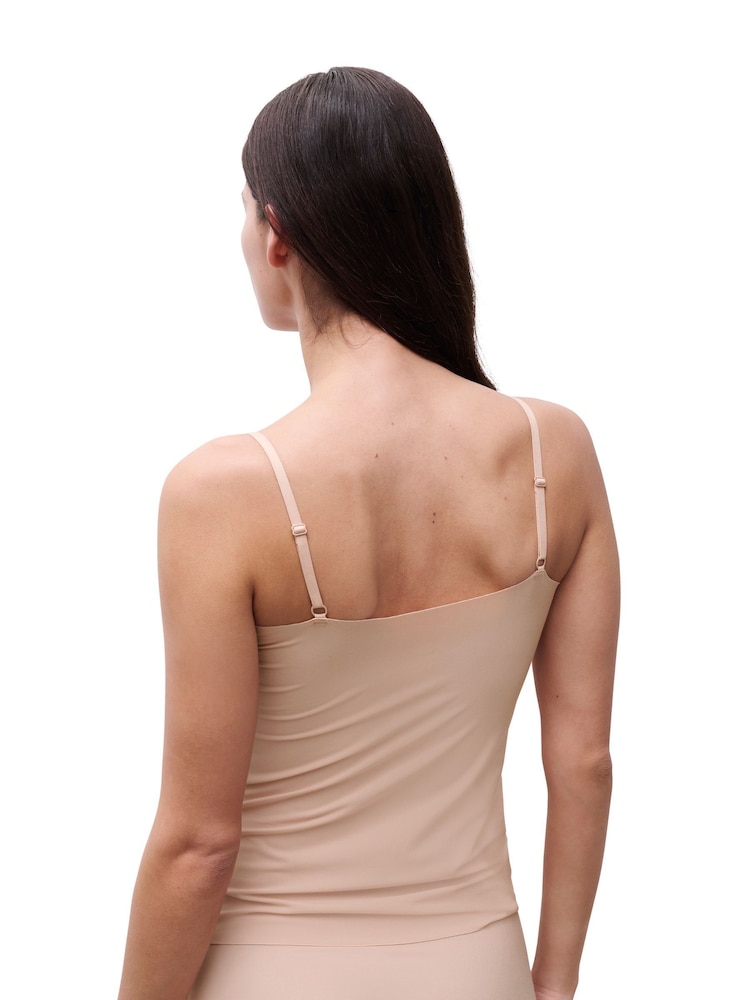 Nude - Chantelle Cozy Chic Seamless Camisole - Bild 2 von 4 Nude - Chantelle Cozy Chic Seamless Camisole - Bild 2 von 4