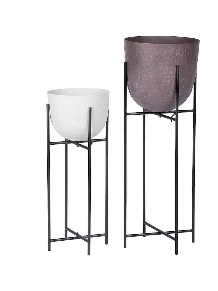 Libra Interiors White Samui White Stonewash Planter on Stand Small 55cm - Image 6 of 6 Libra Interiors White Samui White Stonewash Planter on Stand Small 55cm - Image 6 of 6