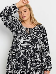 Yours Curve Black Textured Midaxi Dress - Image 4 of 4