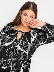 Yours Curve Black Textured Midaxi Dress - Image 4 of 4