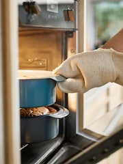 Joseph Joseph Blue Nest™ Bake Non-Stick 2-Piece Round Cake Tin Set - Image 4 of 5