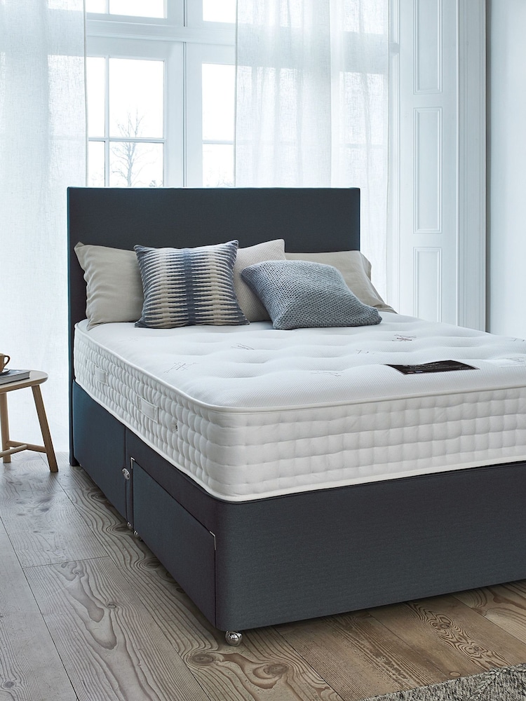 Sleepeezee 1600 Orthopaedic Mattress - Image 1 of 2