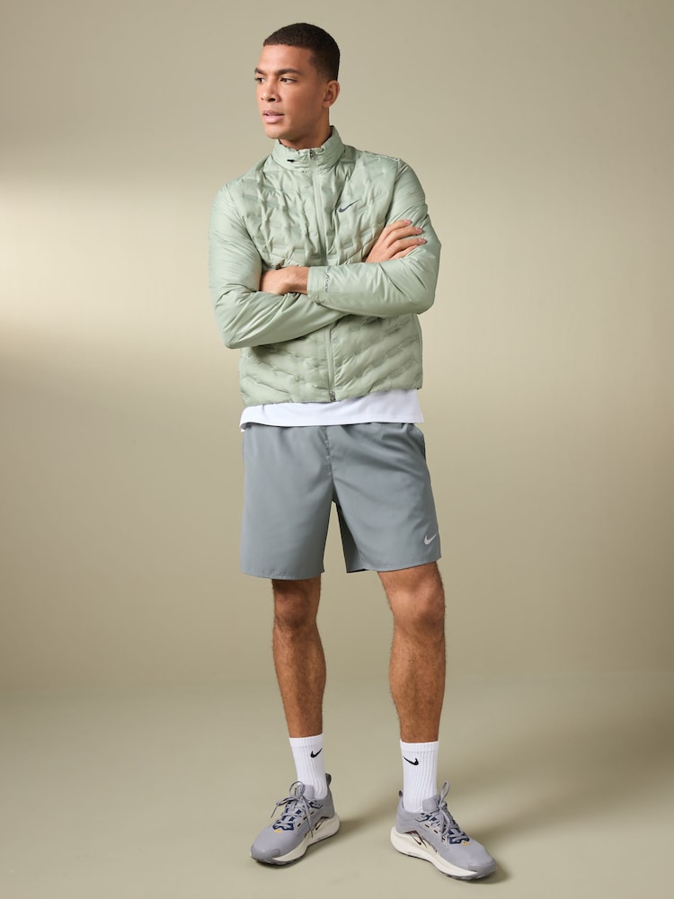 Nike Jade Horizon Therma-FIT Aeroloft Running Jacket - Image 2 of 8