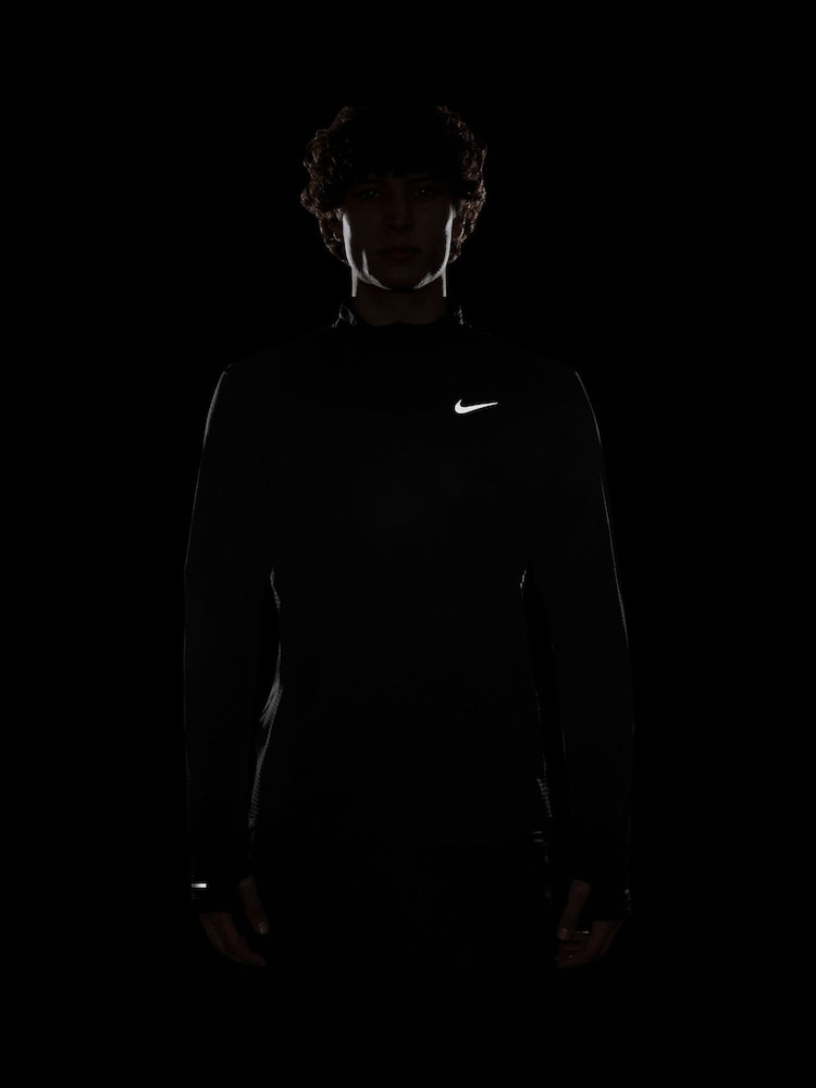 Nike Black Repel Element Quarter Zip Running Top - Image 4 of 4 Nike Black Repel Element Quarter Zip Running Top - Image 4 of 4