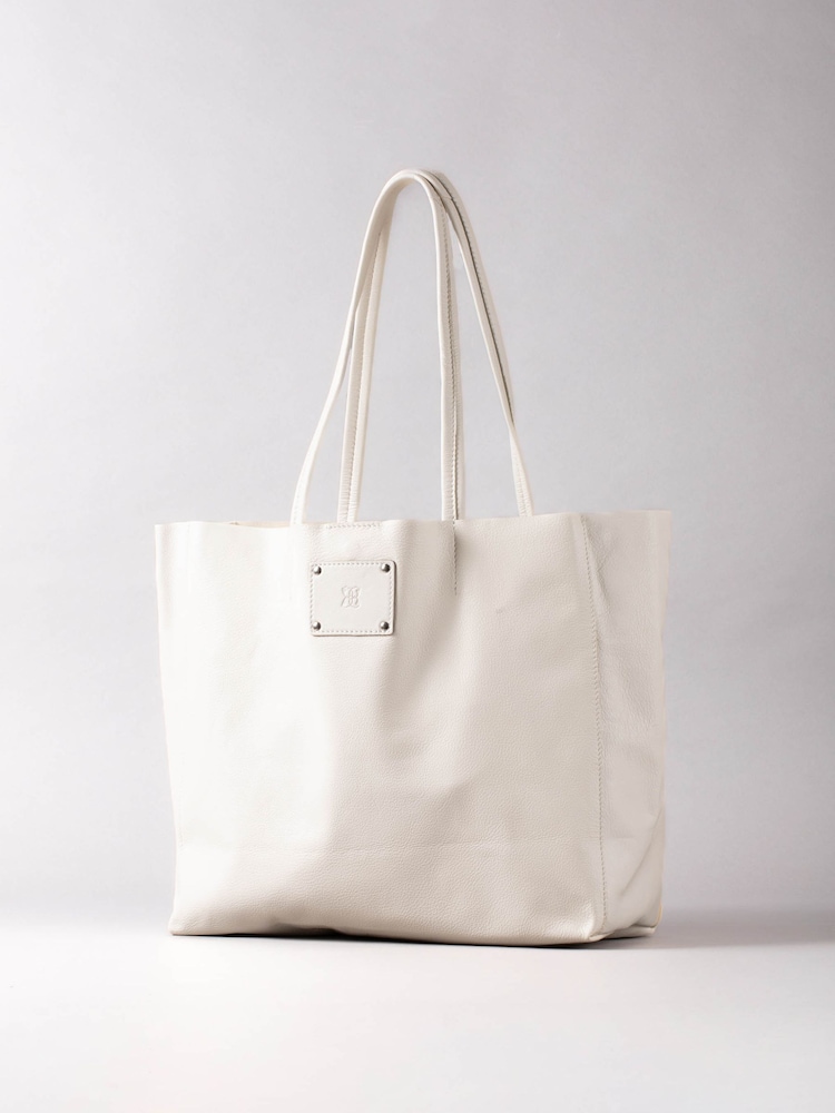 Lakeland Leather White Tarn Leather Bucket Bag - Image 2 of 2