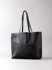 Lakeland Leather Black Tarn Leather Bucket Bag - Image 2 of 2