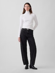 Gap White Modern Turtle Neck Long Sleeve T-Shirt - Image 3 of 4
