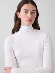 Gap White Modern Turtle Neck Long Sleeve T-Shirt - Image 4 of 4