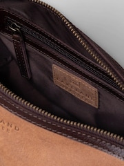 Lakeland Leather Brown Hawksdale Leather Wash Bag - Image 6 of 6