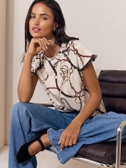 Lipsy Cream Chain Printed Cap Sleeve Scallop Trim Detail T-Shirt - Image 4 of 5