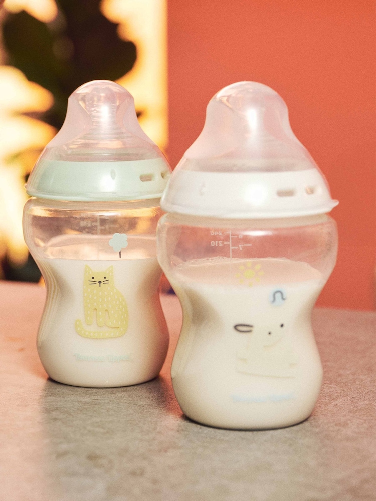 Tommee Tippee Clear Natural Chasing Colours Baby Bottle 2 x 260ml - Image 1 of 5 Tommee Tippee Clear Natural Chasing Colours Baby Bottle 2 x 260ml - Image 1 of 5