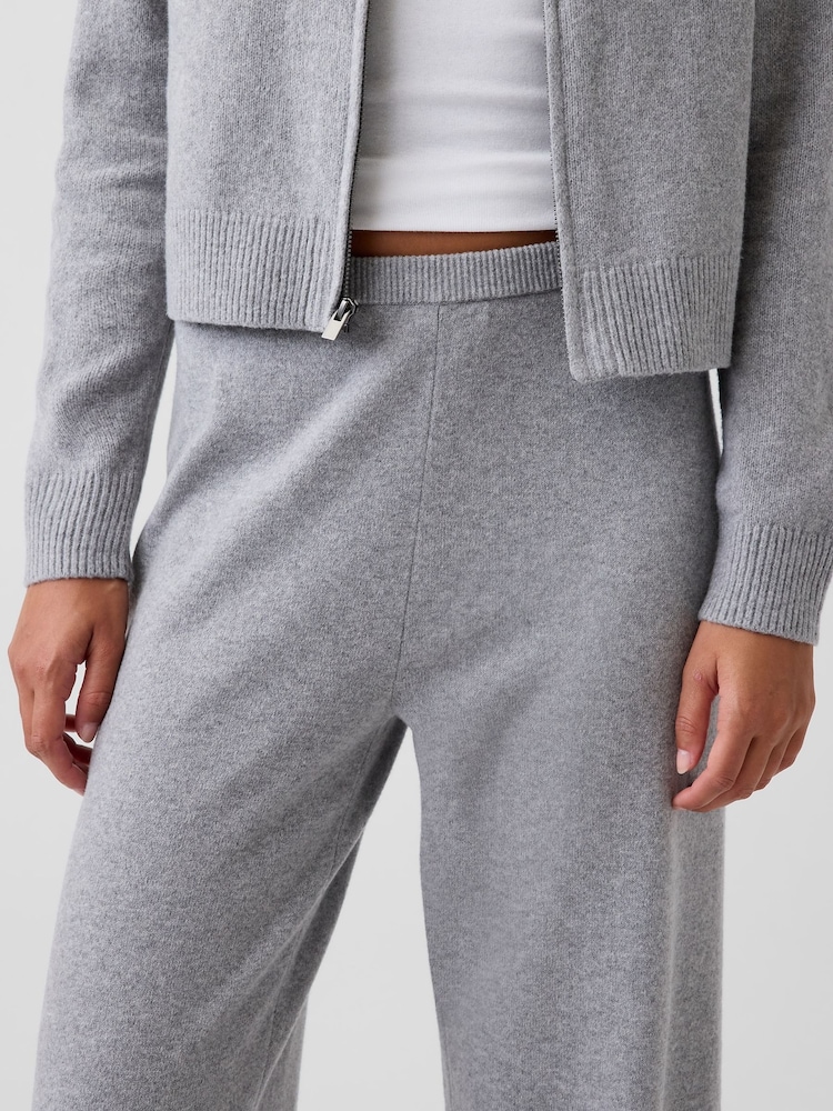 Gri - Pantaloni lejeri din tricot Gap CashSoft - Imaginea 5 din 5