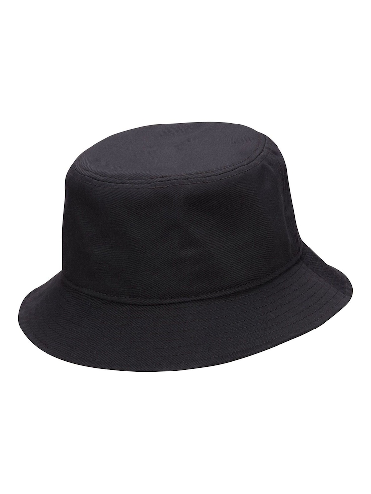 Negro - Sombrero de pescador Apex Swoosh de Nike - Imagen 2 de 2