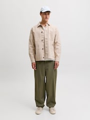 أخضر - بنطلون بقصّة رجل واسعة من JACK & JONES - صورة 2 من 6