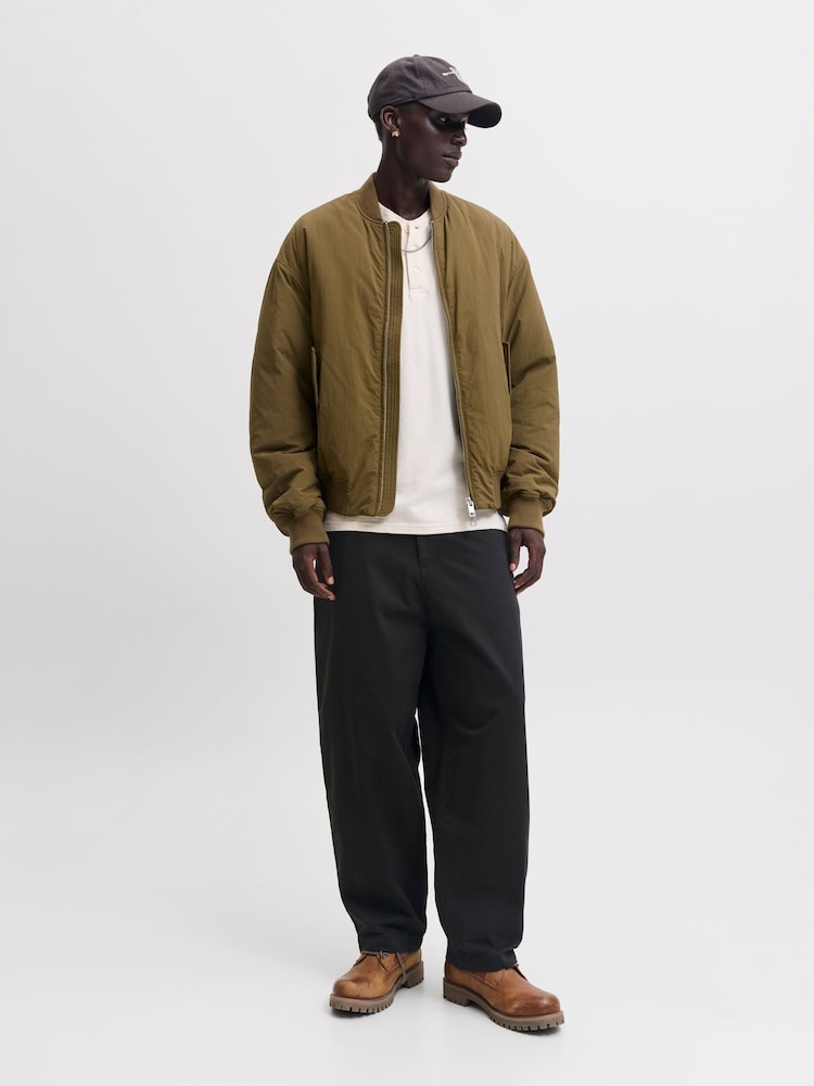 أسود - بنطلون بقصّة رجل واسعة من JACK & JONES - صورة 1 من 5