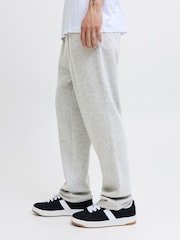 Grau - JACK & JONES Relaxed-Fit-Sweat-Jogginghosen ohne Bündchen - Bild 2 von 5