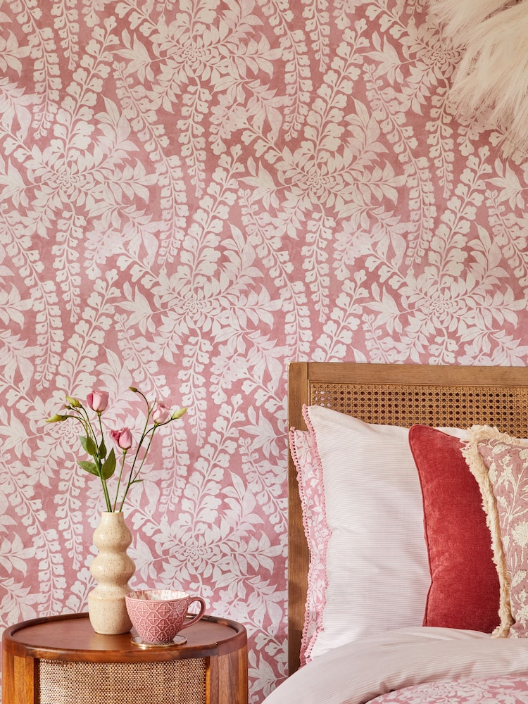 Raspberry Roaming Leaf 10M Wallpaper - Image 1 of 5
