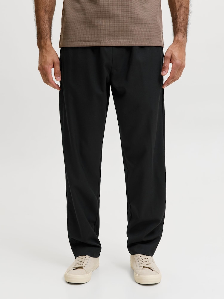 Jack & Jones מכנסיים בגזרה נינוחה עם שרוך הידוק - תמונה 1 מתוך 9 Jack & Jones מכנסיים בגזרה נינוחה עם שרוך הידוק - תמונה 1 מתוך 9