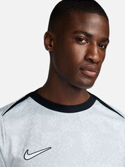 Nike Grey Academy Pro Dri-FIT Training T-Shirt - Image 4 of 7