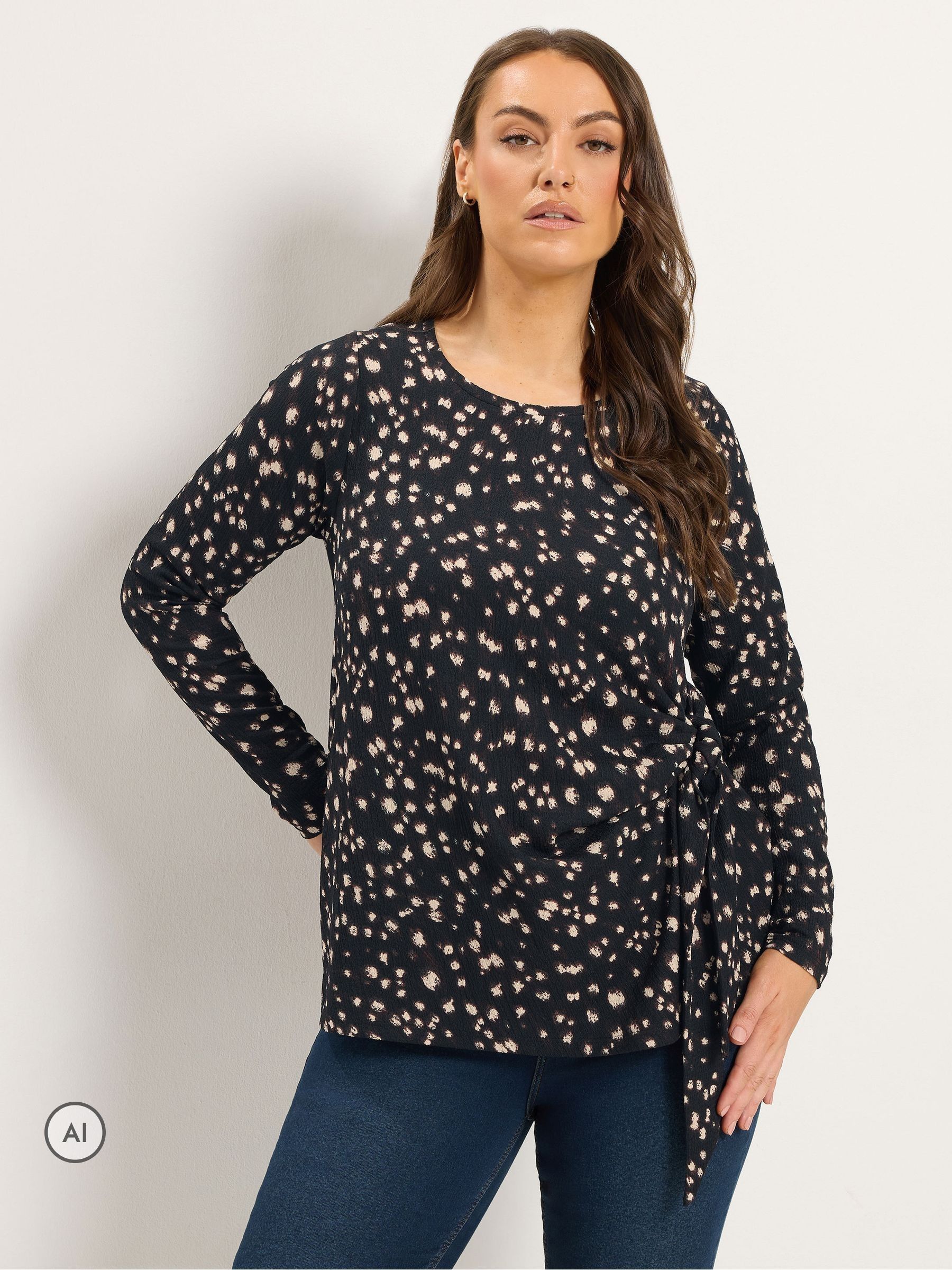 Yours Women's Brown Curve Deer Knot Front Top - Image 6