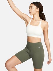 Nike Green Zenvy Gentle Support High Waisted 8 Cycling Shorts - Image 1 of 8