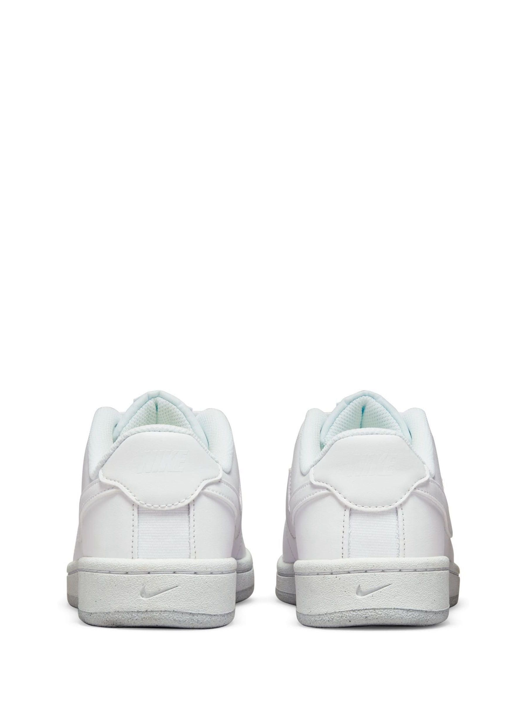 court royal trainers