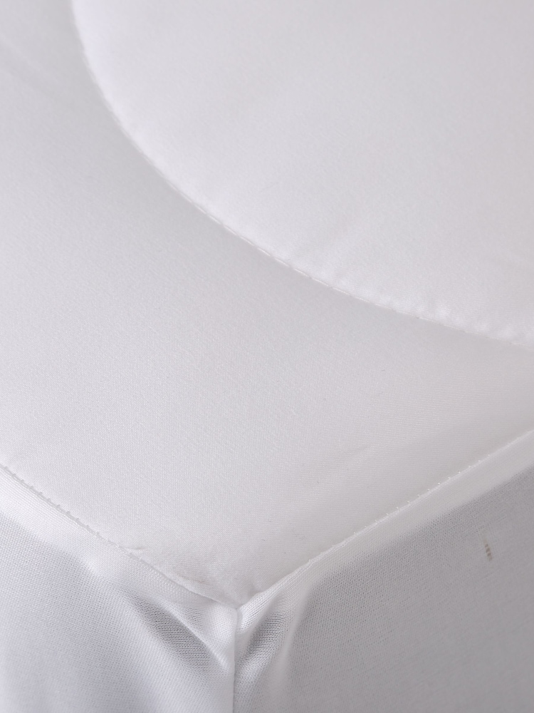 Fine Bedding Company Spundown Mattress Protector - Image 2 of 2