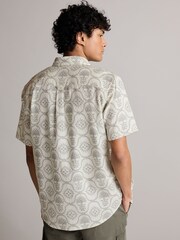 White 100% Cotton Printed Short Sleeve Oxford Shirt - Image 2 of 7