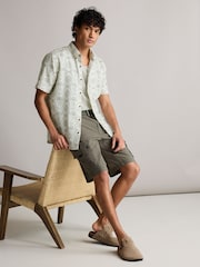 White 100% Cotton Printed Short Sleeve Oxford Shirt - Image 3 of 7
