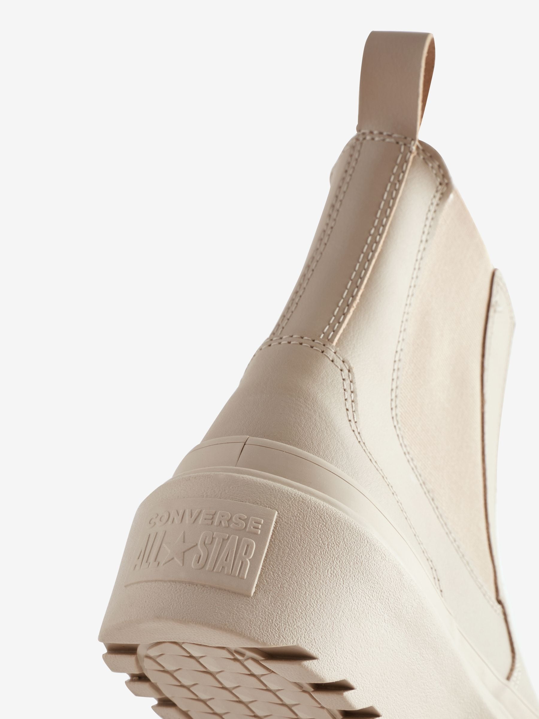 Lugged chelsea boots clearance