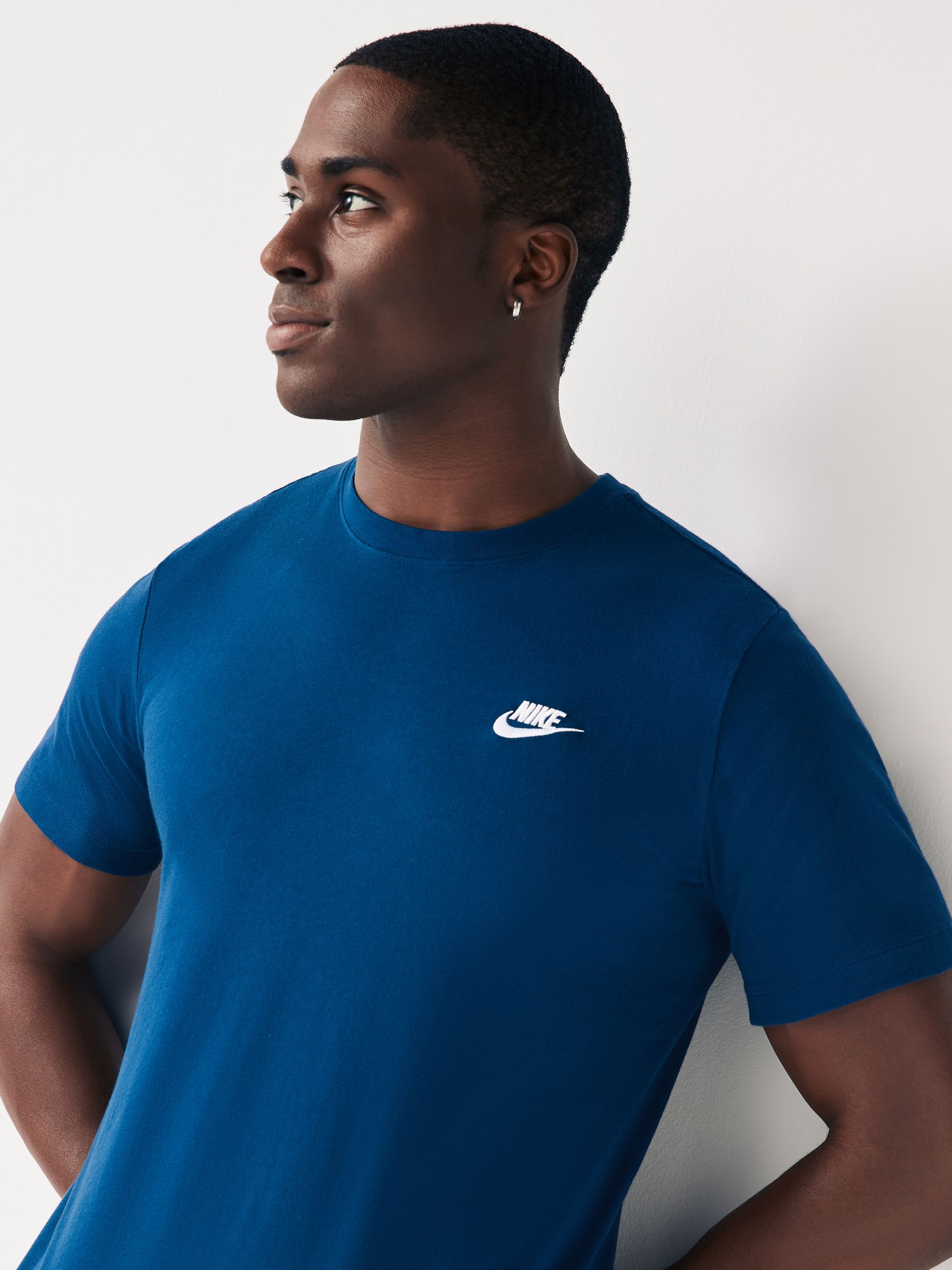 nike dark blue t shirt