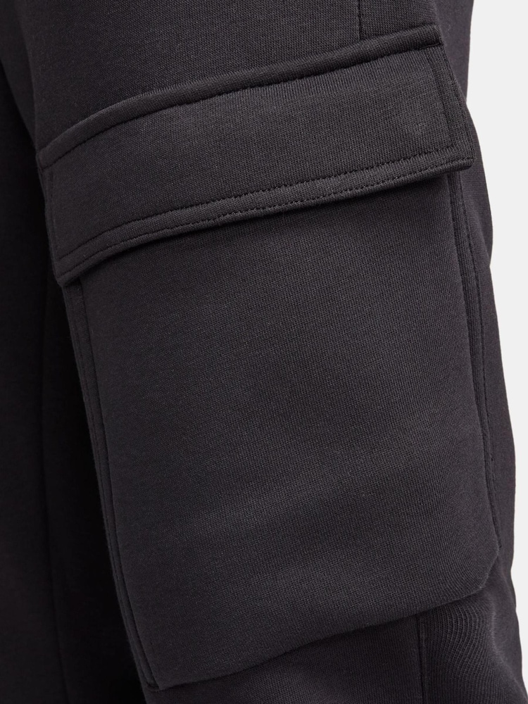 Nike Black Fleece Cargo Joggers - Image 7 of 7