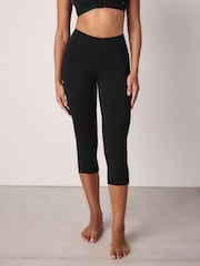 Schwarz - Next Active Sports Lange, figurformende Leggings mit hohem Bund, Dry Tech, für einen flachen Bauch - Image 5 of 9