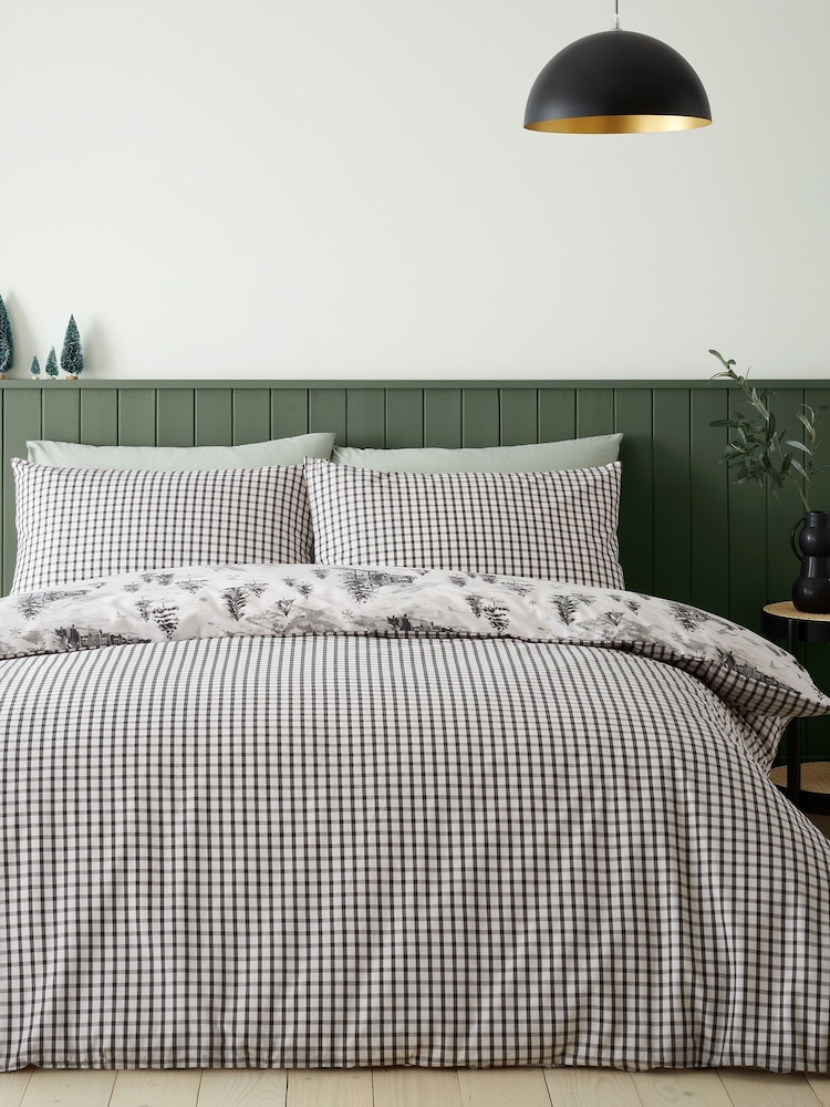 Catherine Lansfield Natural Brushed 100% Cotton Alpine Village Christmas Duvet Cover Set - Image 2 of 4